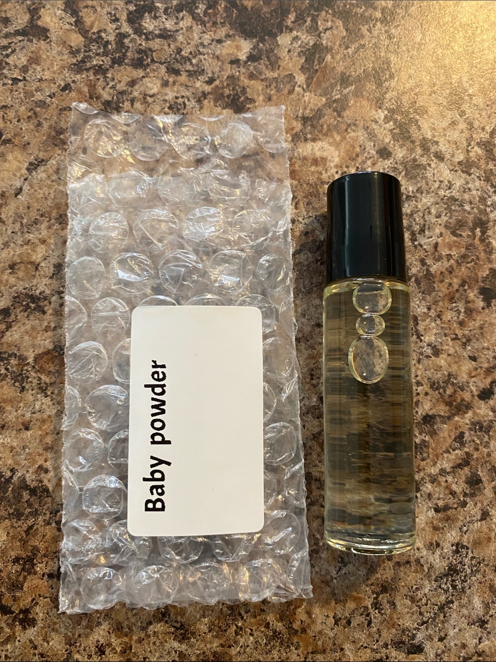 Baby Powder Roll-On Fragrance Oil – Clear Bottle with Black Cap